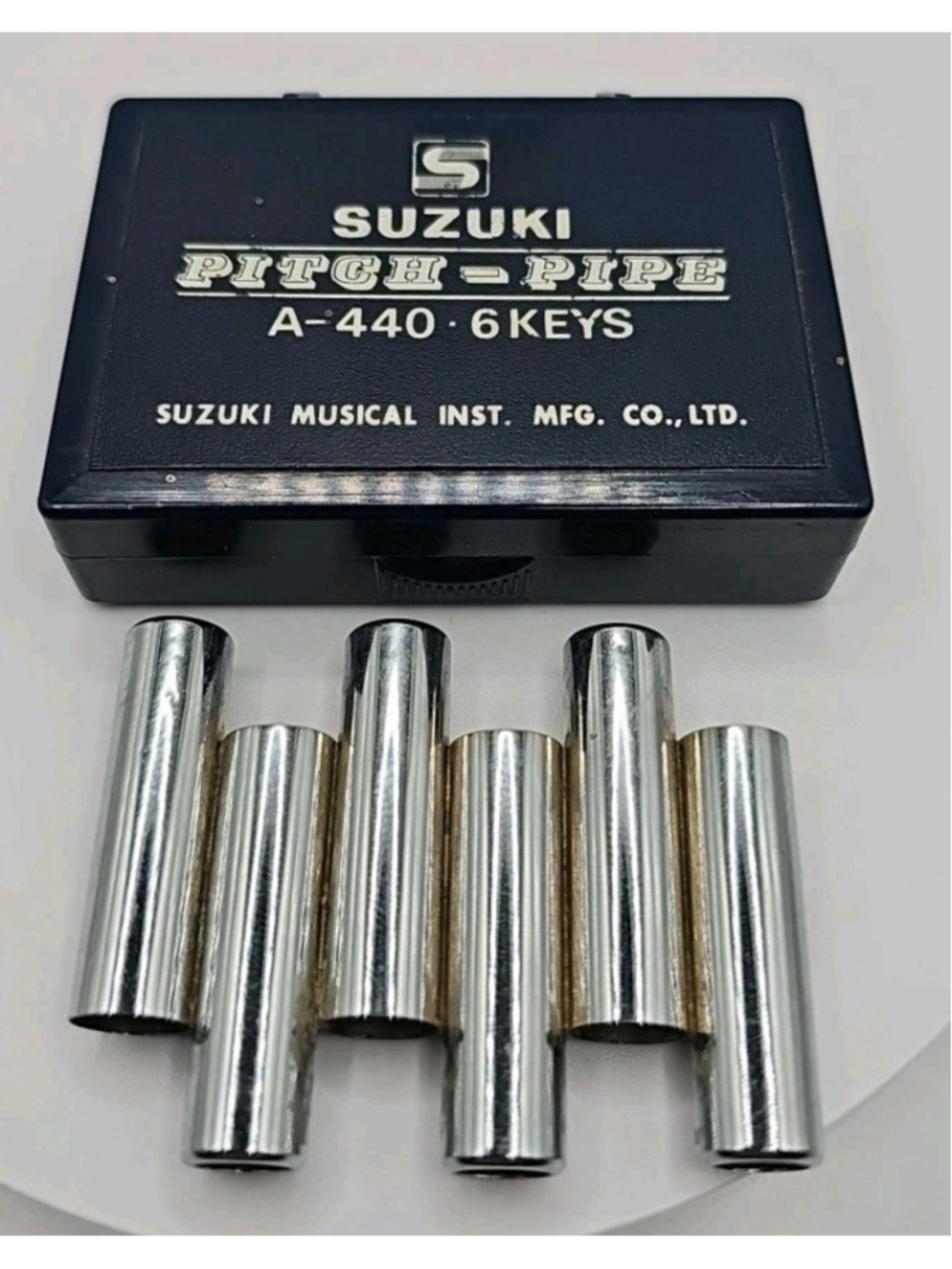 Suzuki Pitch-Pipe A-440 6 Keys Stainless Steel in Case Made In Japan